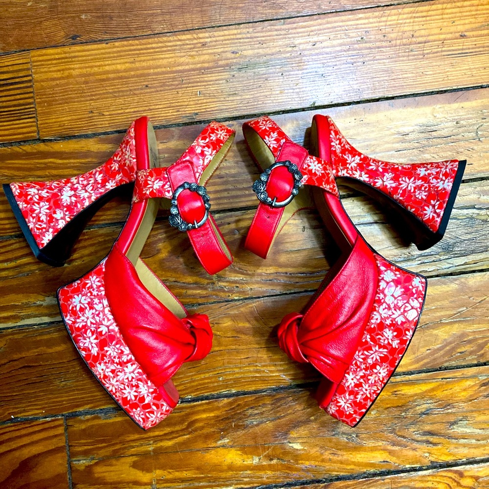 Fluevog Daisy Munster sandals